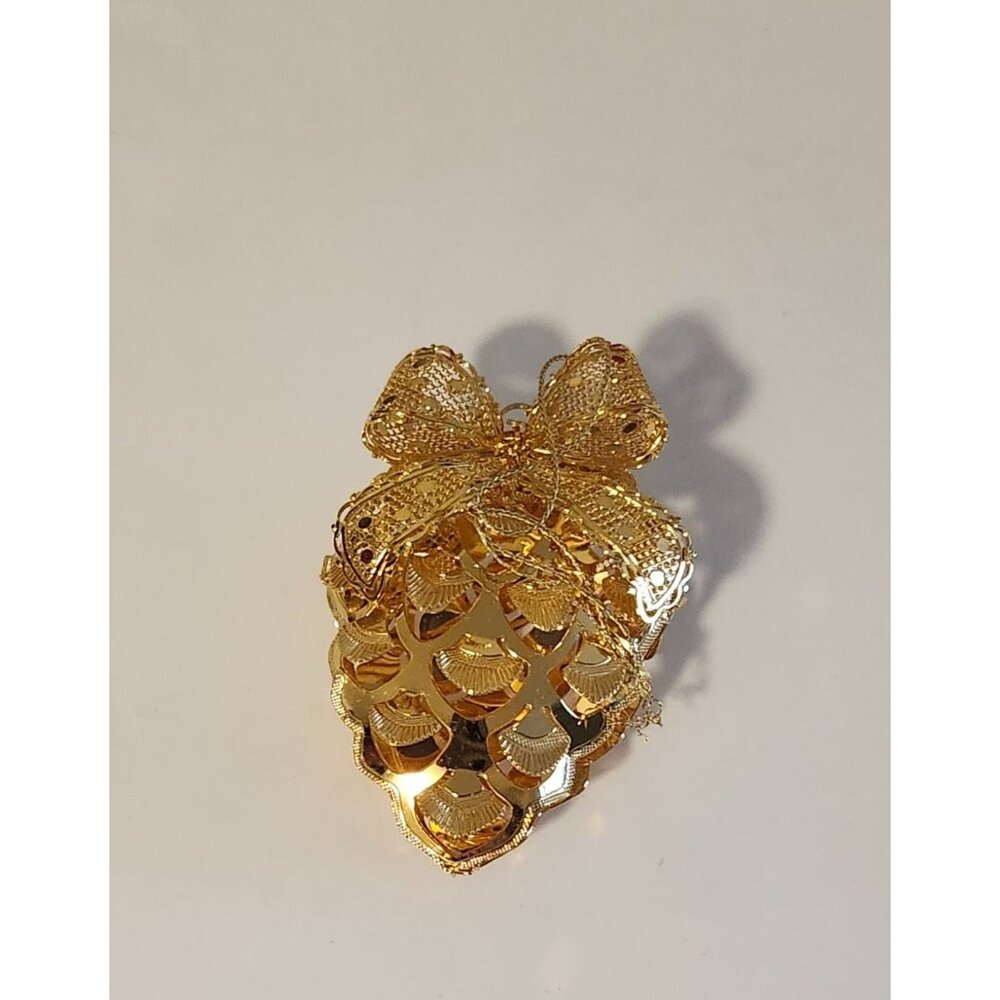 Danbury Mint Gold Filigree 3D Pinecone gold plated Ornament - Picture 4 of 4